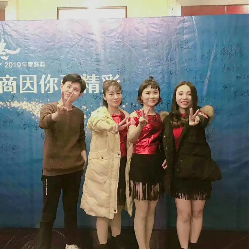 人物|黄丽丽--成熟不是为了走向复杂,而是为了抵达天真